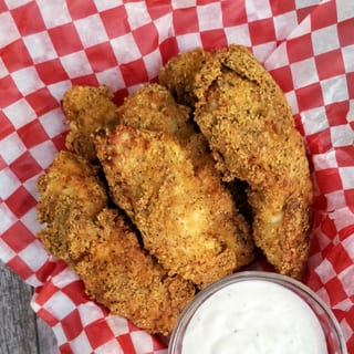 4 Chicken Strips (Fries)